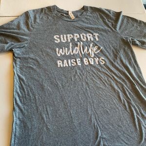 Gray Size XL “support wildlife raise boys” shirt
